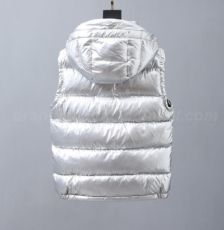 Moncler Men's Outwear 230